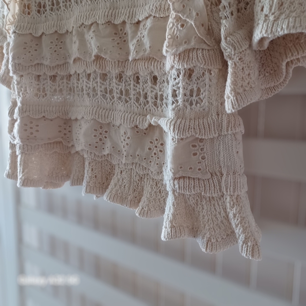 Zara Cream Crochet Ruffle Top - Picture 5 of 11